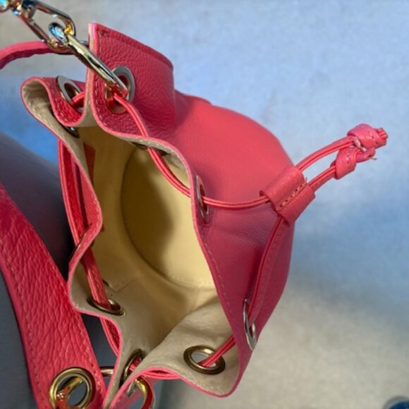 Anna Paola Bucket HAndbag - Picture 3 of 3